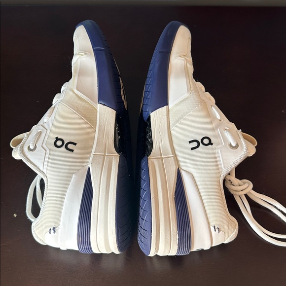 On cloud the Roger pro tennis shoes size w9.5 - Picture 7 of 9